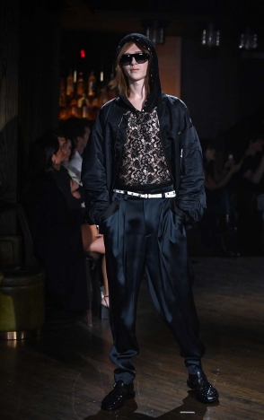 The John Richmond Spring Summer 2026 collection - CULTURE VULTURE: PICKING AT THE BONES OF SUBCULTURES. Look 14.