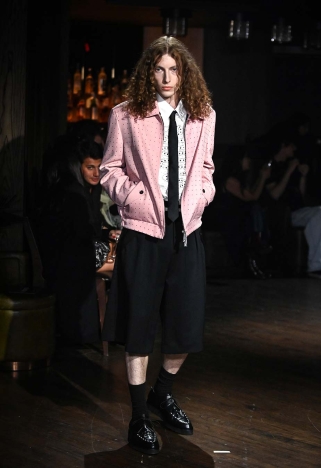 The John Richmond Spring Summer 2026 collection - CULTURE VULTURE: PICKING AT THE BONES OF SUBCULTURES. Look 26.