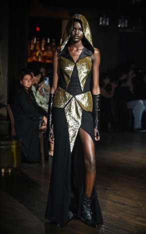 The John Richmond Spring Summer 2026 collection - CULTURE VULTURE: PICKING AT THE BONES OF SUBCULTURES. Look 35.