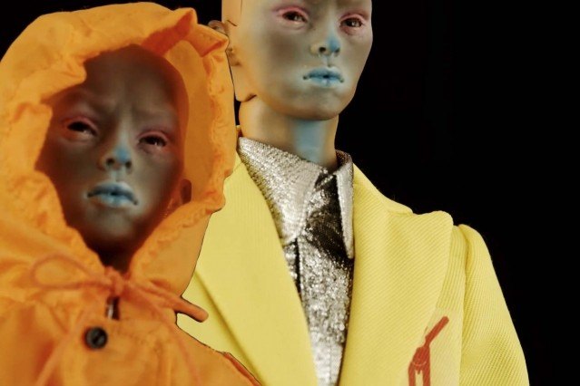 "The Magician" close-up look from Walter Van Beirendonck Spring/Summer 2021 collection, "Mirror Ghosts Whisper Loud". Ponyboy magazine.