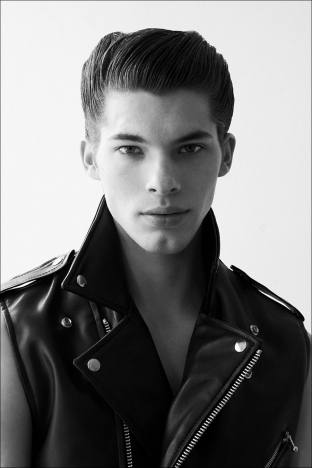 Model Chase Osthoff from Coven Management photographed for Ponyboy by Alexander Thompson. Look 1.