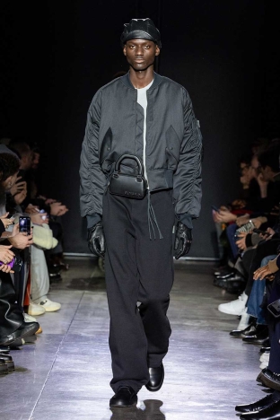 The Saul Nash Autumn Winter 2025 menswear collection shown during Milan Fashion Week. Look 12. Ponyboy magazine.