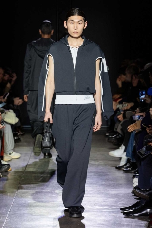 The Saul Nash Autumn Winter 2025 menswear collection shown during Milan Fashion Week. Look 14. Ponyboy magazine.