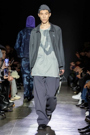 The Saul Nash Autumn Winter 2025 menswear collection shown during Milan Fashion Week. Look 6. Ponyboy magazine.