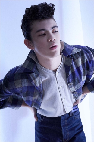 Model Tate Moore from Muse Models. Photographed for Ponyboy by Alexander Thompson. Look 4.