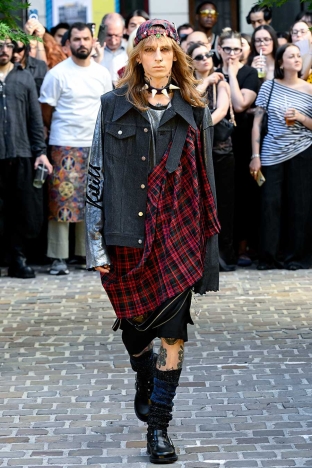 The KIDILL Spring Sumer 2026 collection. Look 18.