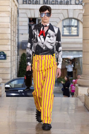 The Walter Van Beirendonck Spring Summer 20206 collection. Look 14.