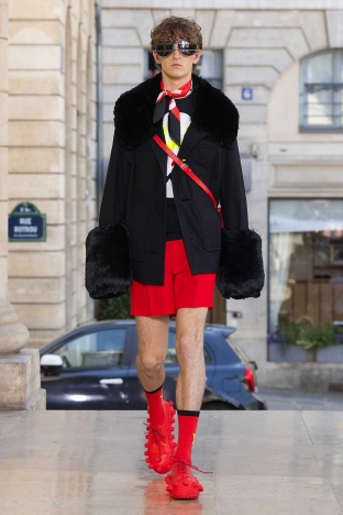 The Walter Van Beirendonck Spring Summer 20206 collection. Look 17.