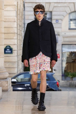 The Walter Van Beirendonck Spring Summer 20206 collection. Look 22.