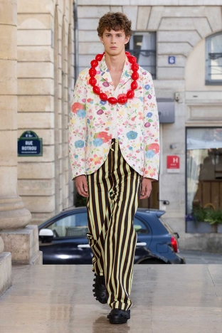 The Walter Van Beirendonck Spring Summer 20206 collection. Look 24.