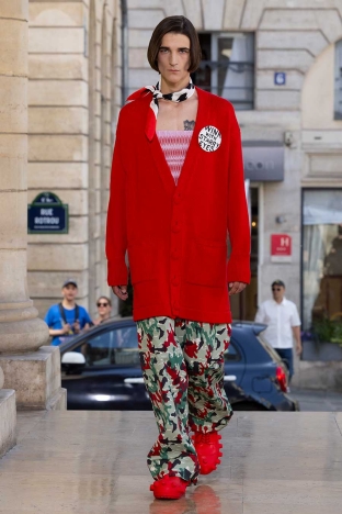 The Walter Van Beirendonck Spring Summer 20206 collection. Look 27.
