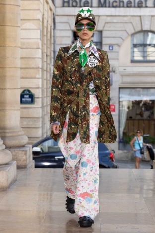 The Walter Van Beirendonck Spring Summer 20206 collection. Look 32.