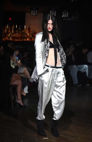 The John Richmond Spring Summer 2026 collection - CULTURE VULTURE: PICKING AT THE BONES OF SUBCULTURES. Look 8.