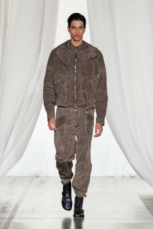The Saul Nash FW 2026 "Masquerade" menswear collection. Look 6.