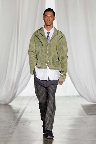 The Saul Nash FW 2026 "Masquerade" menswear collection. Look 10.