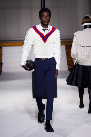 The KENT&CURWEN collection for Autumn/Winter 2026. Look 38.