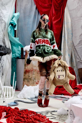 The Charles Jeffrey LOVERBOY SS 2027 Lookbook - ‘AEOLIAN AFTERNOON’. Look 11.