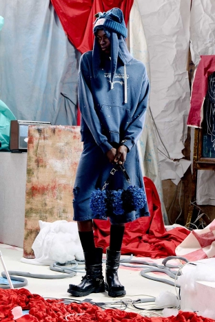 The Charles Jeffrey LOVERBOY SS 2027 Lookbook - ‘AEOLIAN AFTERNOON’. Look 21.