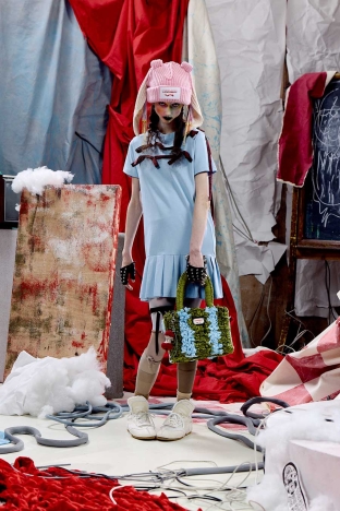 The Charles Jeffrey LOVERBOY SS 2027 Lookbook - ‘AEOLIAN AFTERNOON’. Look 22.