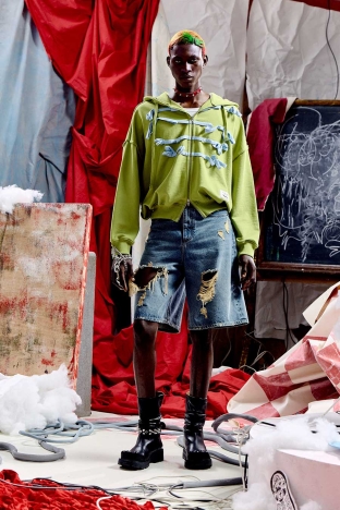 The Charles Jeffrey LOVERBOY SS 2027 Lookbook - ‘AEOLIAN AFTERNOON’. Look 23.