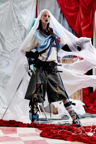 The Charles Jeffrey LOVERBOY SS 2027 Lookbook - ‘AEOLIAN AFTERNOON’. Look 24.