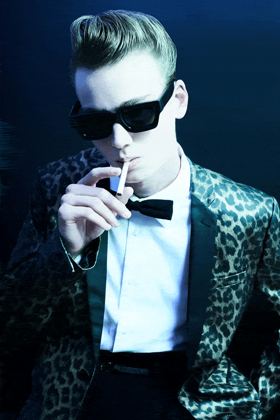Model Luke Bowen from Muse Model Management, photographed by Alexander Thompson for Ponyboy. GIF.
